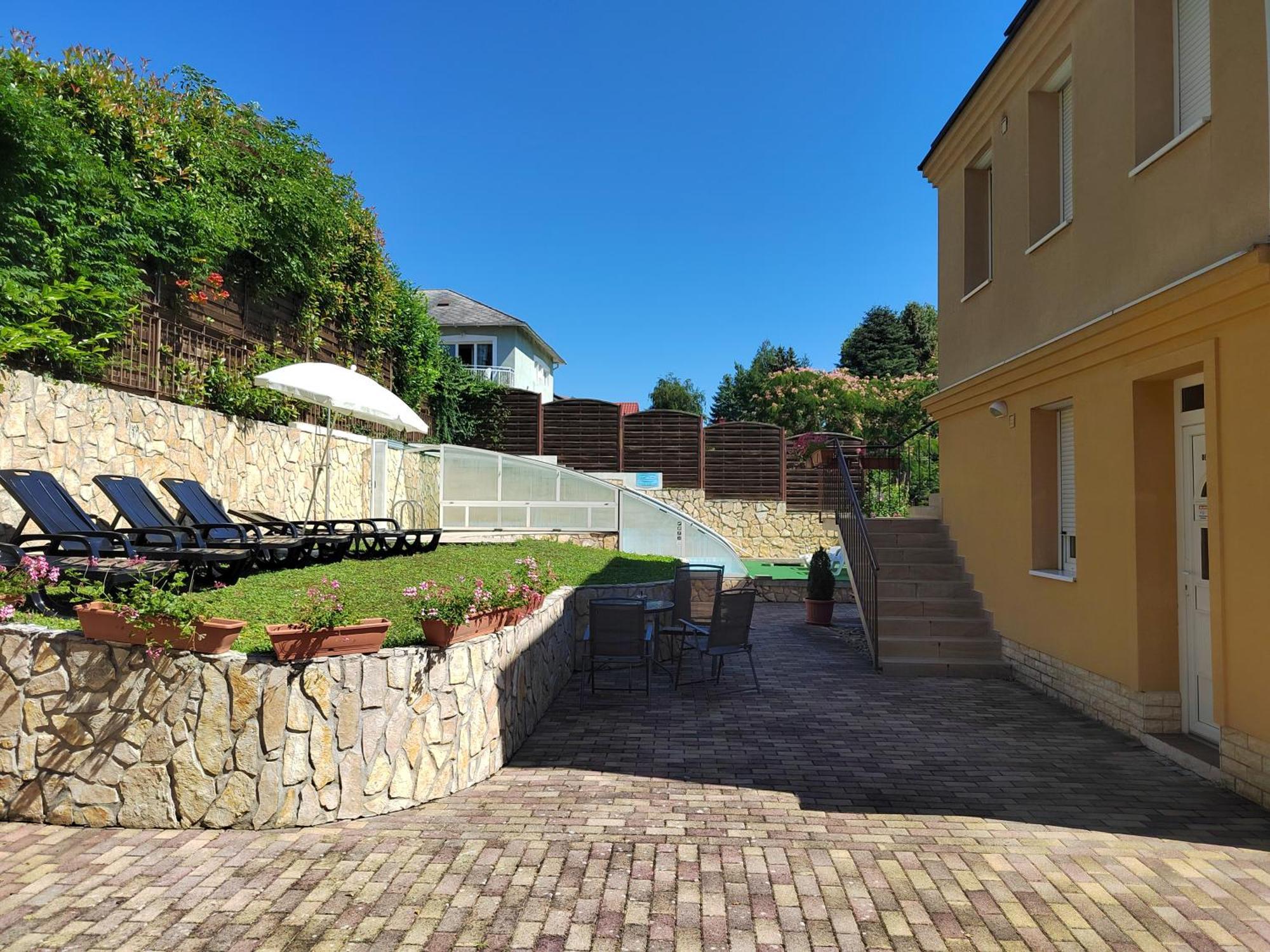 Garda Wellness Apartmanhaz Heviz Exterior photo